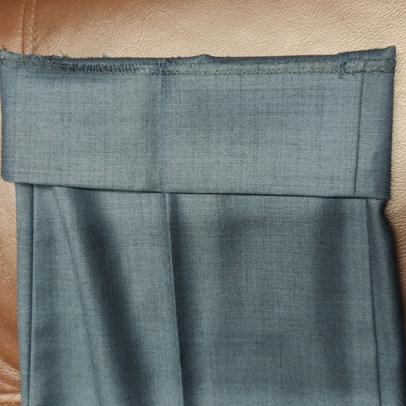 Calvin Klein suit size 44S - Picture 10 of 11